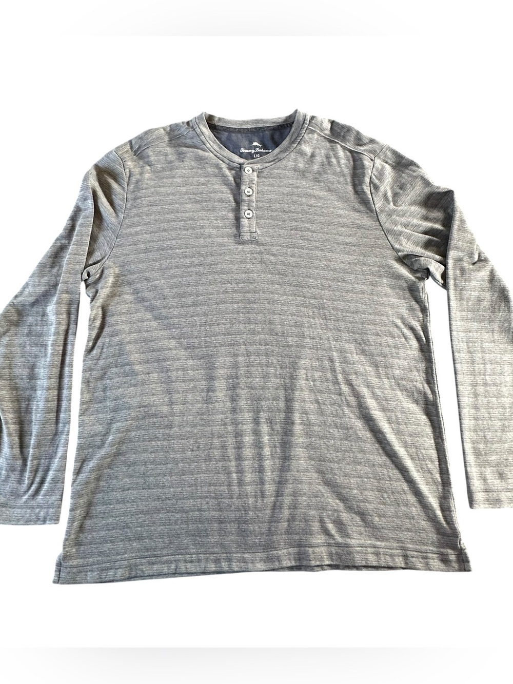 Tommy Bahama Men's Long-Sleeve Henley in Heather Gray Large